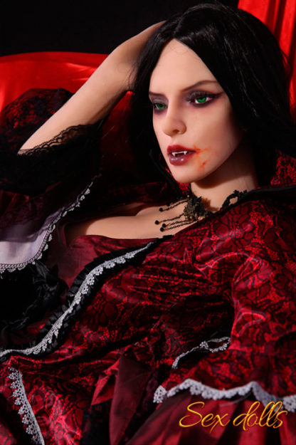 Vampiresa real doll